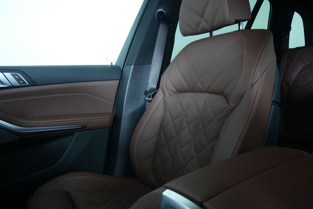 Thumbnail: 2026 BMW X5 - 22
