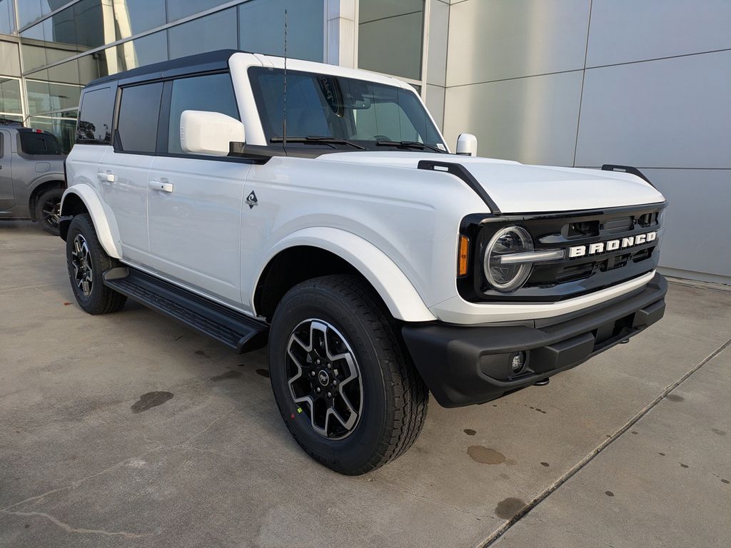 2025 Ford Bronco Outer Banks
