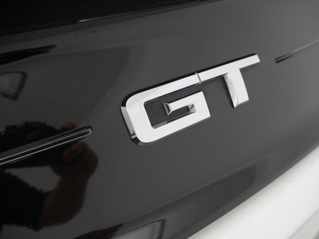 Thumbnail: 2022 Ford Mustang - 9