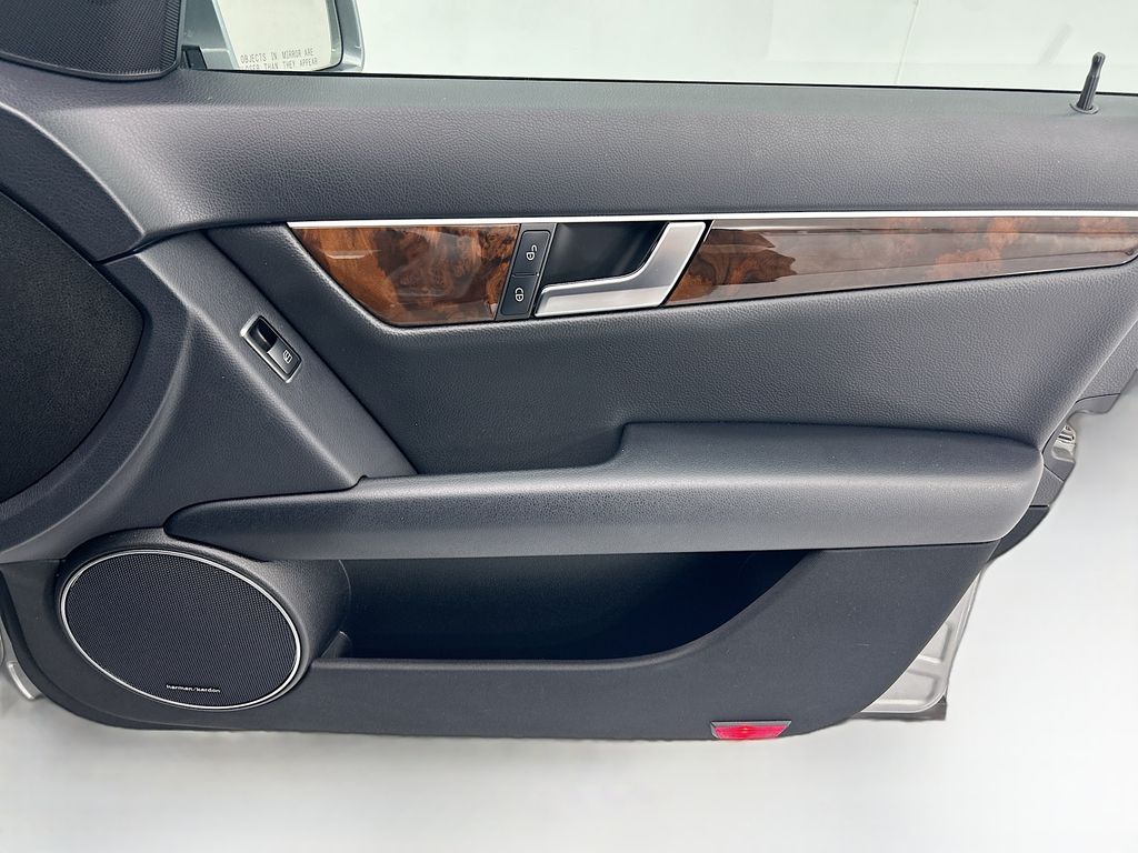 Thumbnail: 2013 Mercedes-Benz C-Class - 24