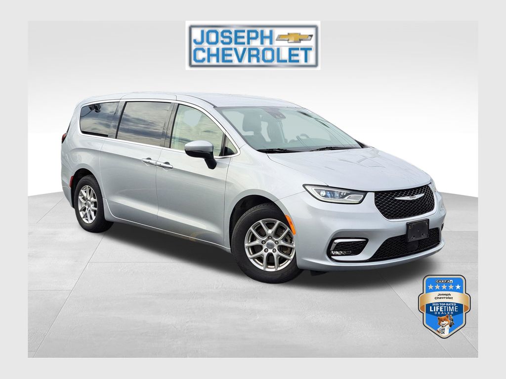 2023 Chrysler Pacifica Touring L FWD
