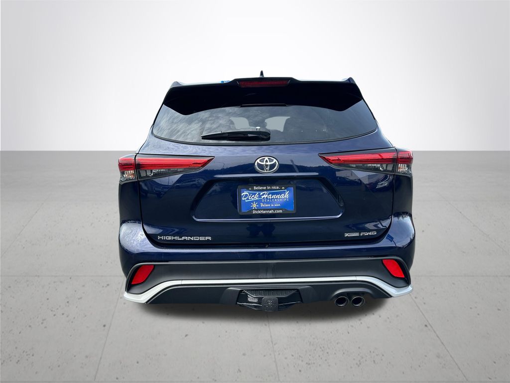 2022 Toyota Highlander XSE