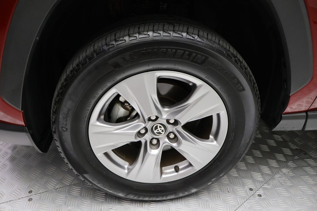 Thumbnail: 2025 Toyota RAV4 - 4