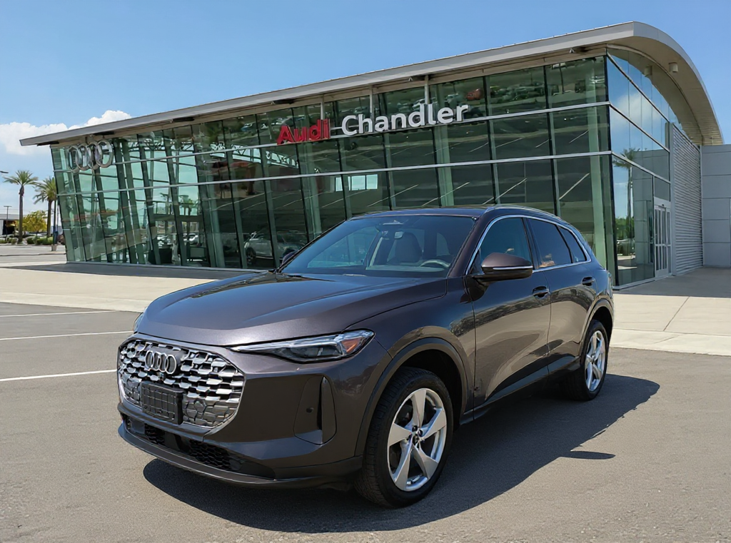 Thumbnail: 2025 Audi Q5 - 1