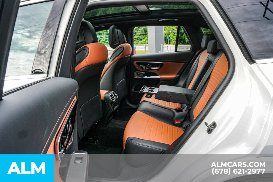 Used 2025 White Mercedes-Benz GLC 350e image 21