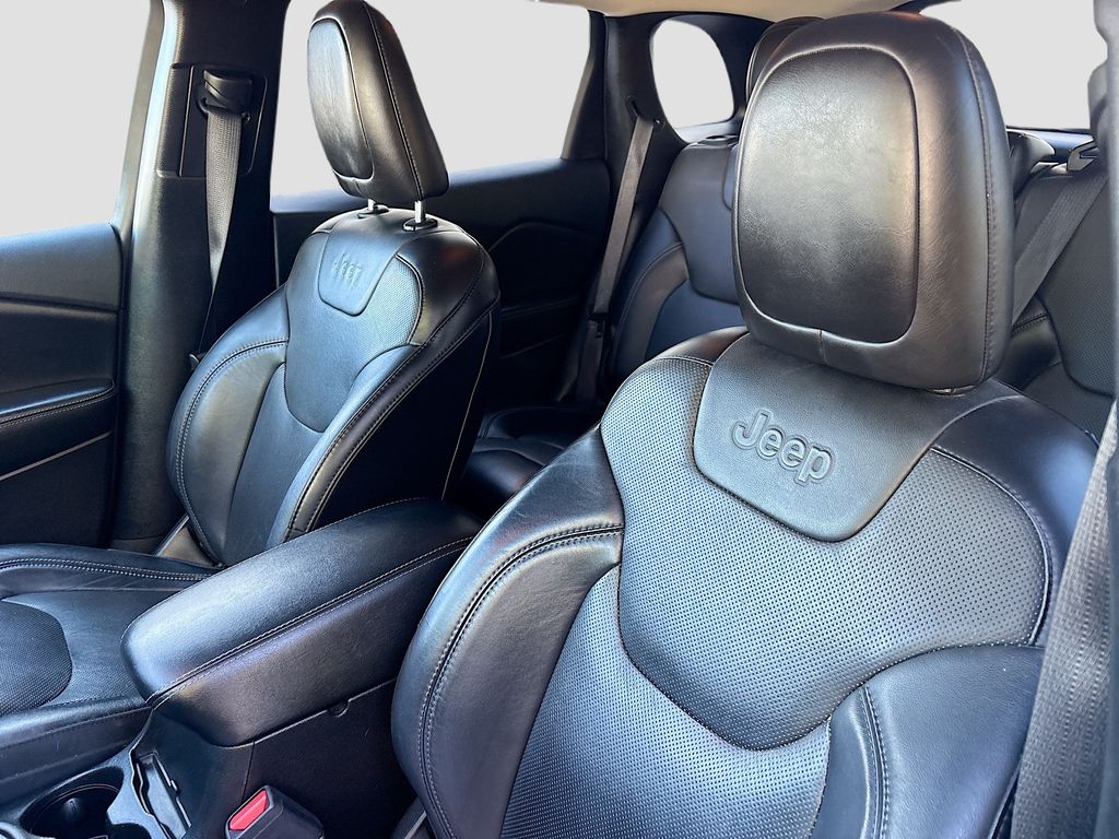 Used 2019 Black Jeep Limited image 20