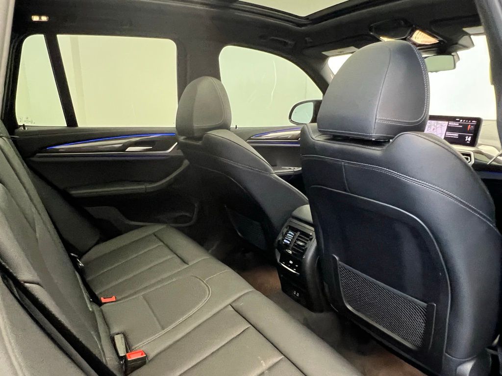 Thumbnail: 2024 BMW X3 - 9