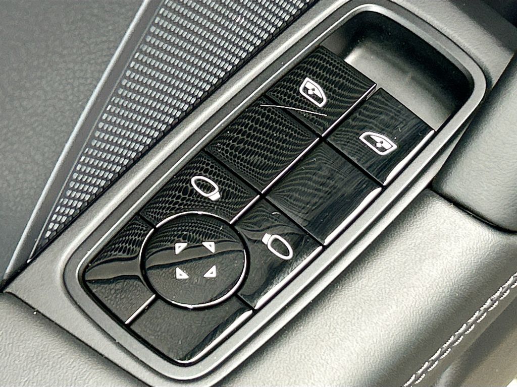 Thumbnail: 2020 Porsche 911 - 22