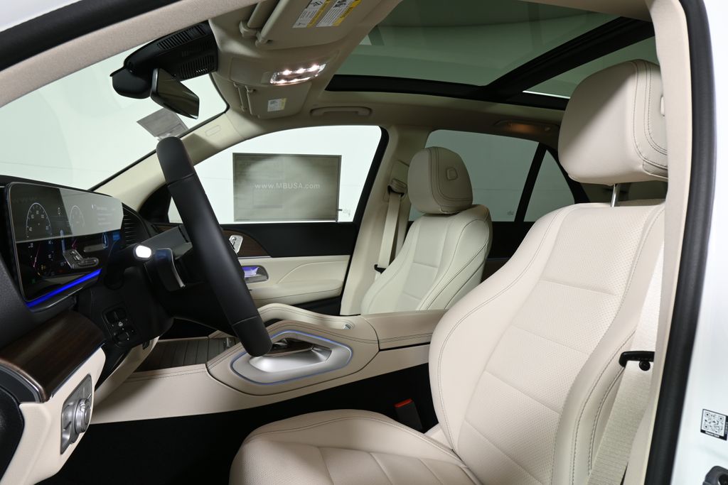 Thumbnail: 2026 Mercedes-Benz GLE - 12