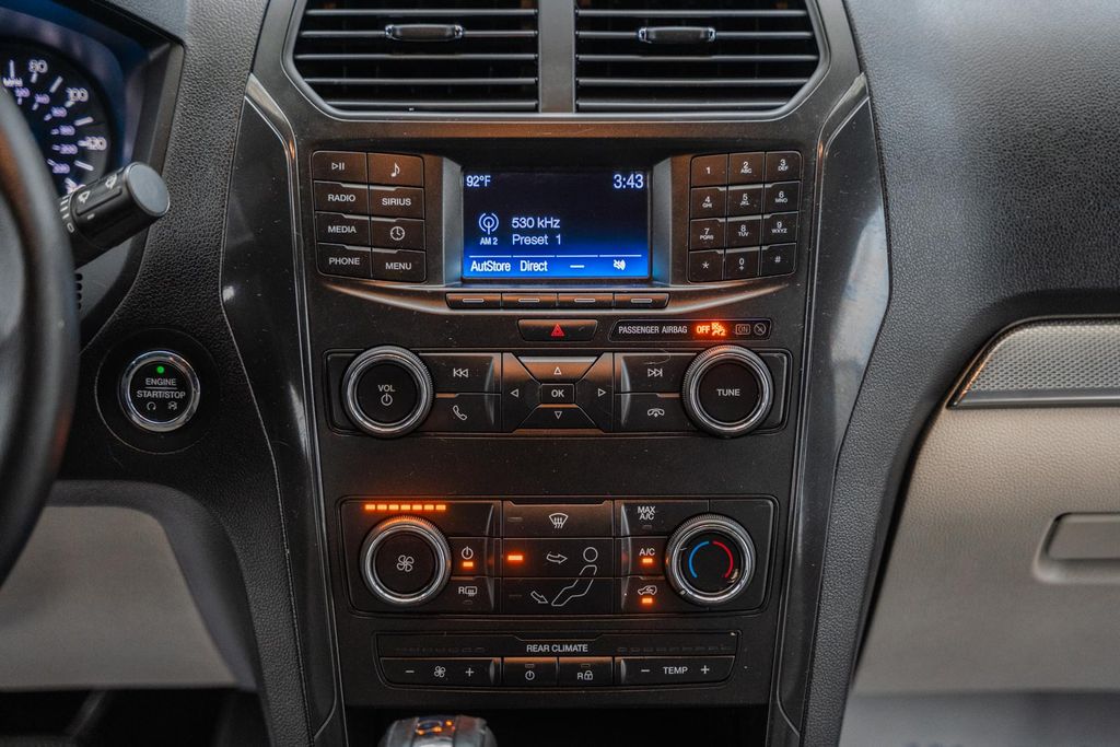FordExplorer19