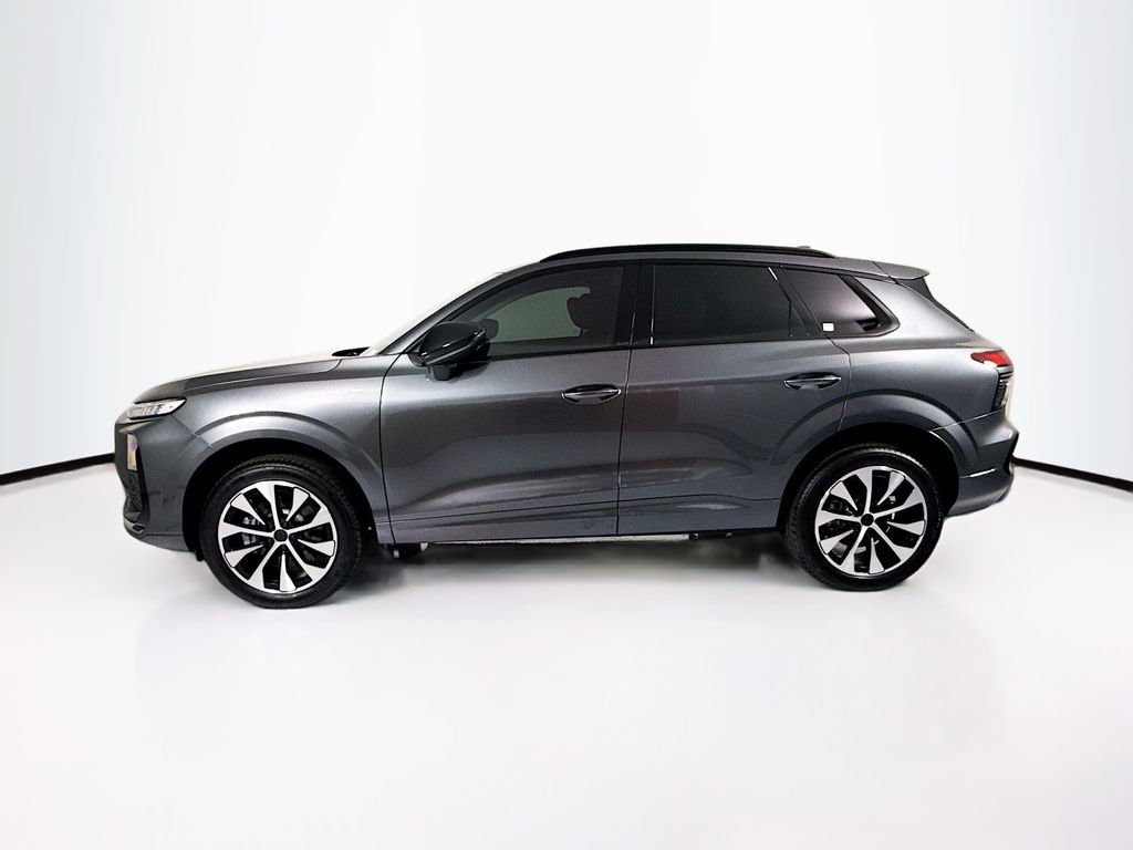 Thumbnail: 2026 Audi Q3 - 8