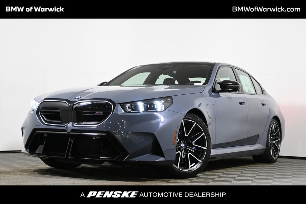 Thumbnail: 2026 BMW M5 - 1