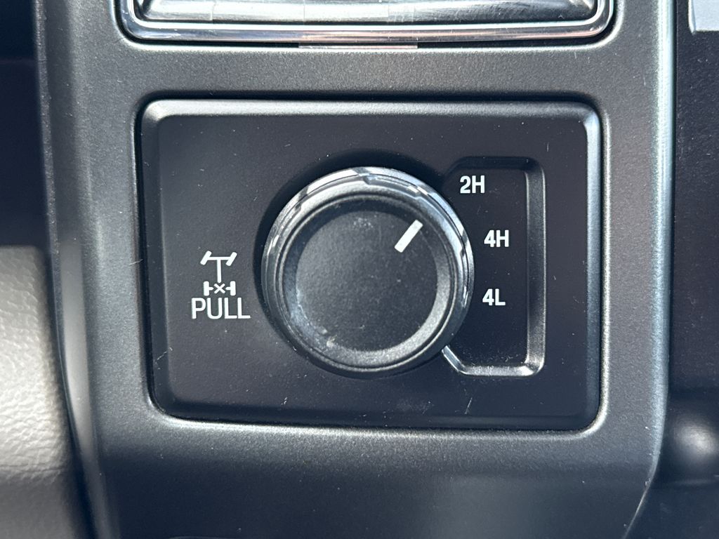 Used 2022 White Ford XLT image 23