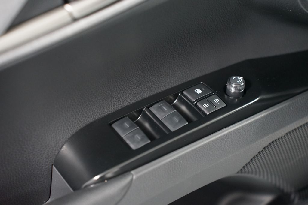 Thumbnail: 2026 Toyota Camry - 31