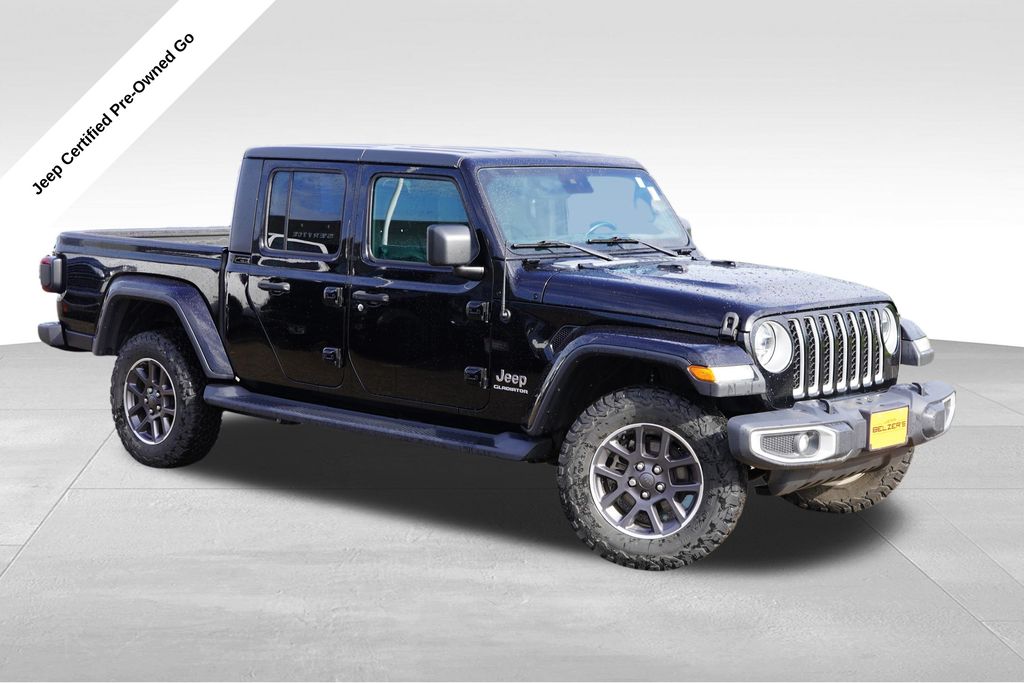 Black Clearcoat 2020 Jeep Gladiator Overland Crew Cab 4WD Pickup Truck Four-Wheel Drive 8-Speed Automatic