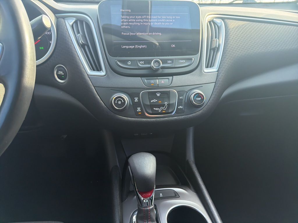 Thumbnail: 2022 Chevrolet Malibu - 15