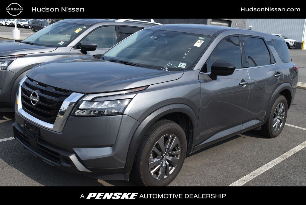 Gray (Gun Metallic) 2024 Nissan Pathfinder SUV / Crossover Front-Wheel Drive 9-Speed Automatic