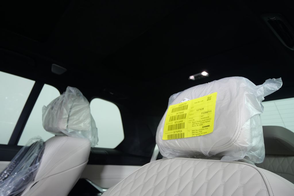 2026 BMW X7 xDrive40i 16
