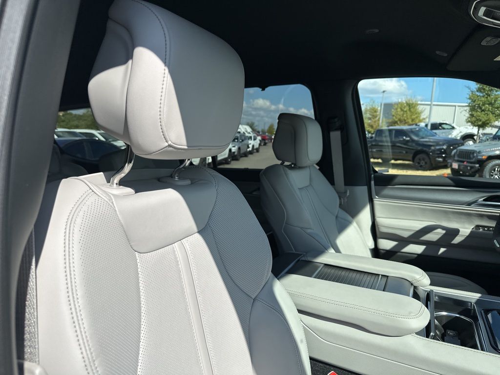 New Car 2025 Jeep Wagoneer  Base For Sale Under $70,000 In Austin, Texas
