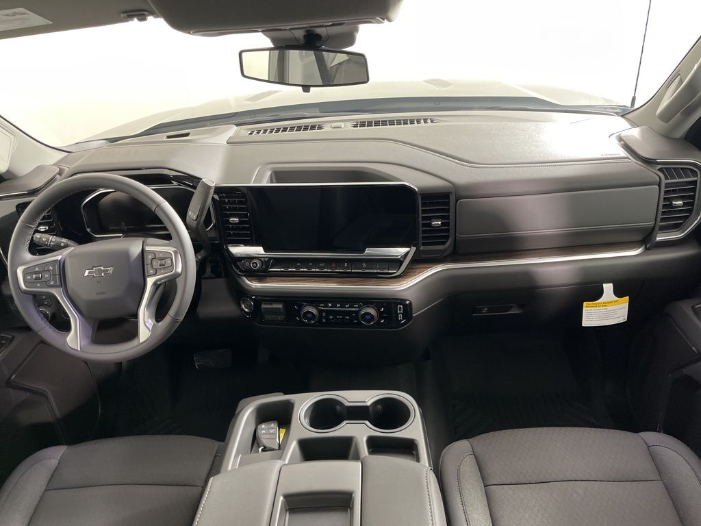 Thumbnail: 2026 Chevrolet Silverado 1500 - 16