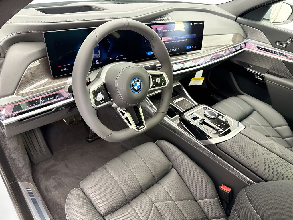 Thumbnail: 2026 BMW i7 - 9