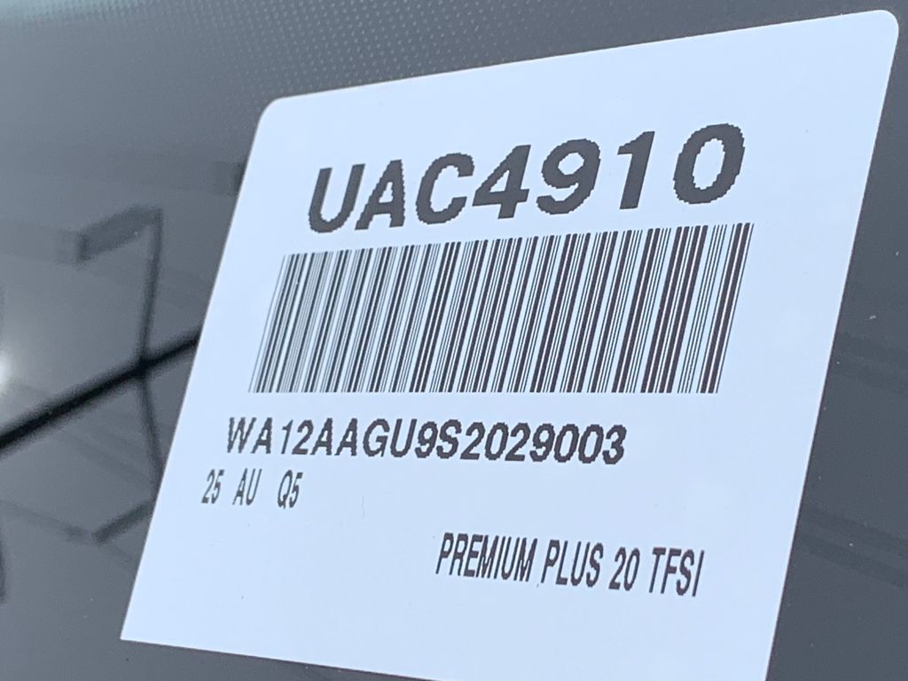 Thumbnail: 2025 Audi Q5 - 7