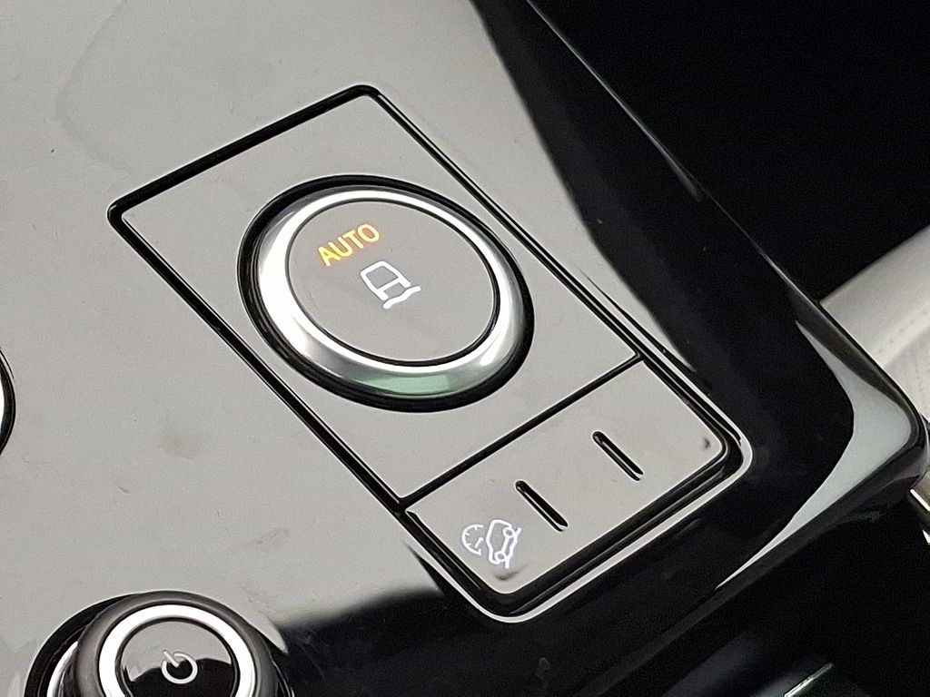 Thumbnail: 2023 Land Rover Range Rover Sport - 27