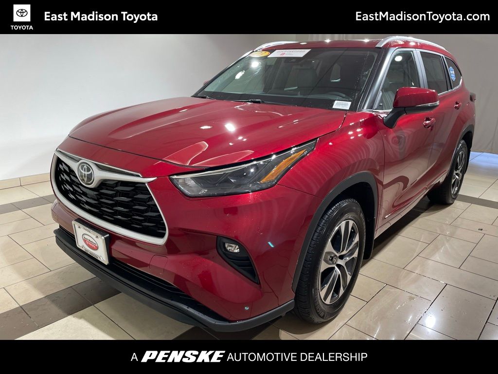 2023 Toyota Highlander XLE -
                Madison, WI