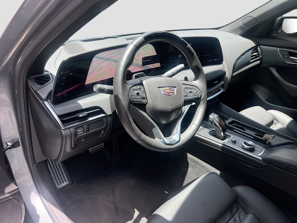 Used 2025 Silver Cadillac V-Series image 9