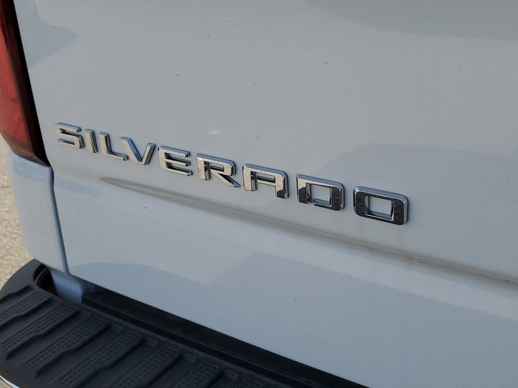 2024 Chevrolet Silverado 1500 LTZ 9