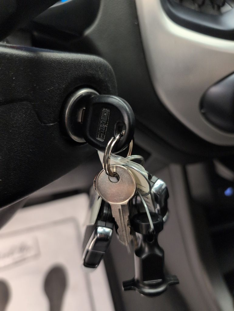 Certified Used 2019 Silver GMC SLT image 40