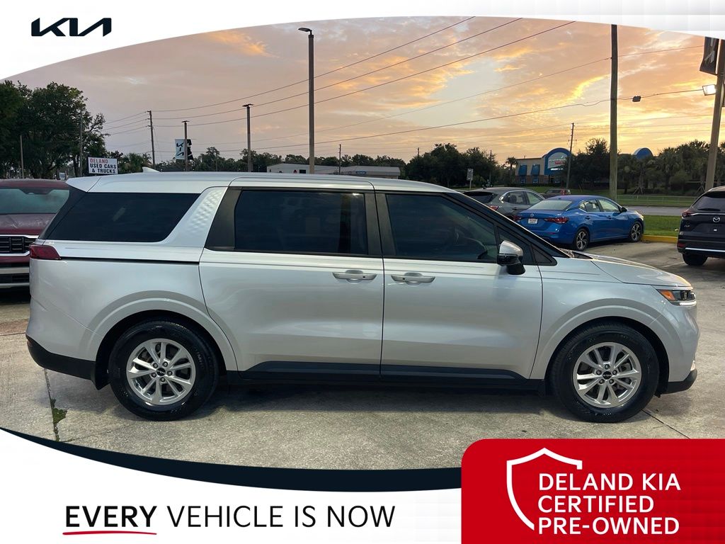 Used 2023 Kia Carnival Van