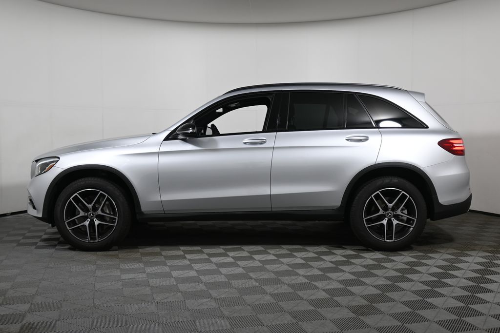 Thumbnail: 2019 Mercedes-Benz GLC - 2