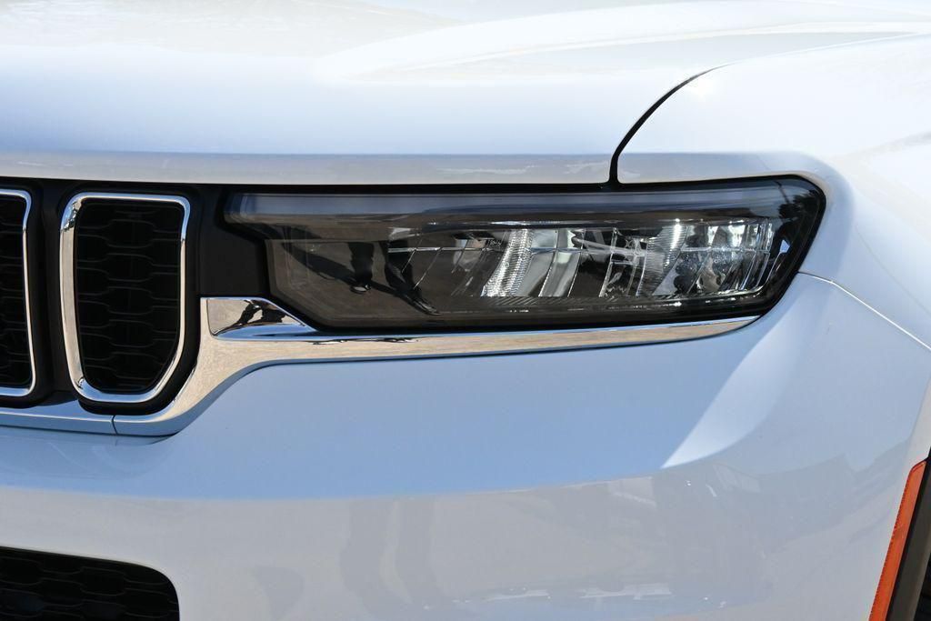 2026 Jeep Grand Cherokee L Laredo White at Victoria Chrysler Dodge Jeep Ram
