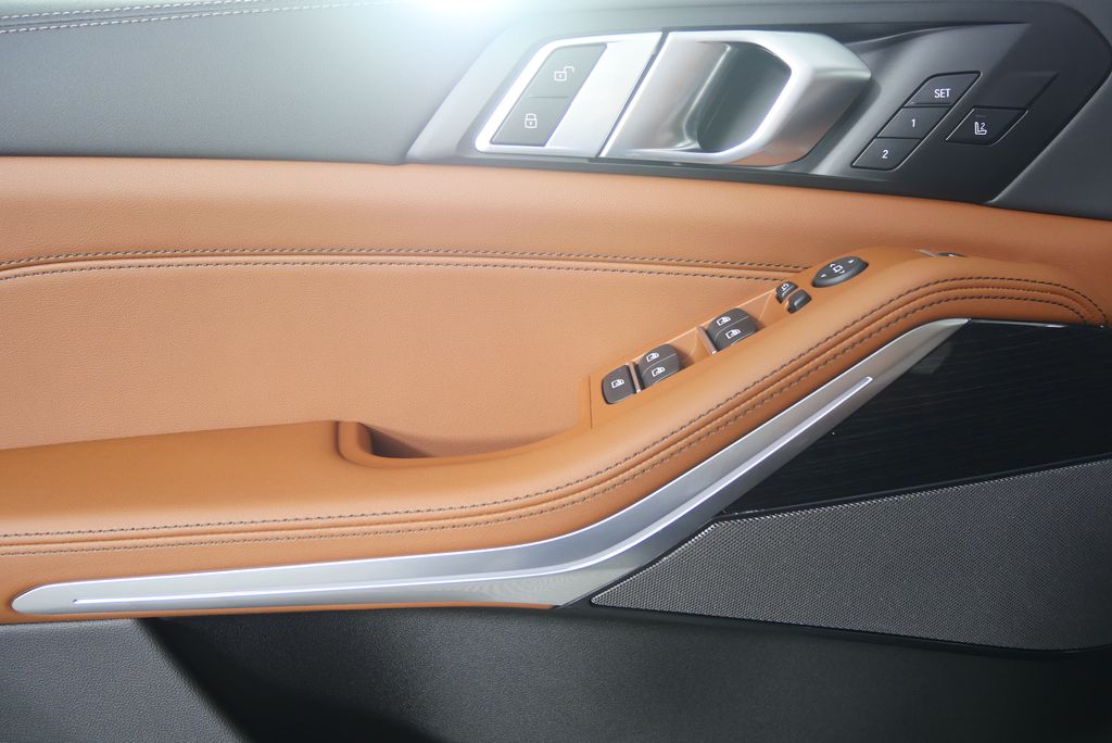 Thumbnail: 2026 BMW X5 - 9