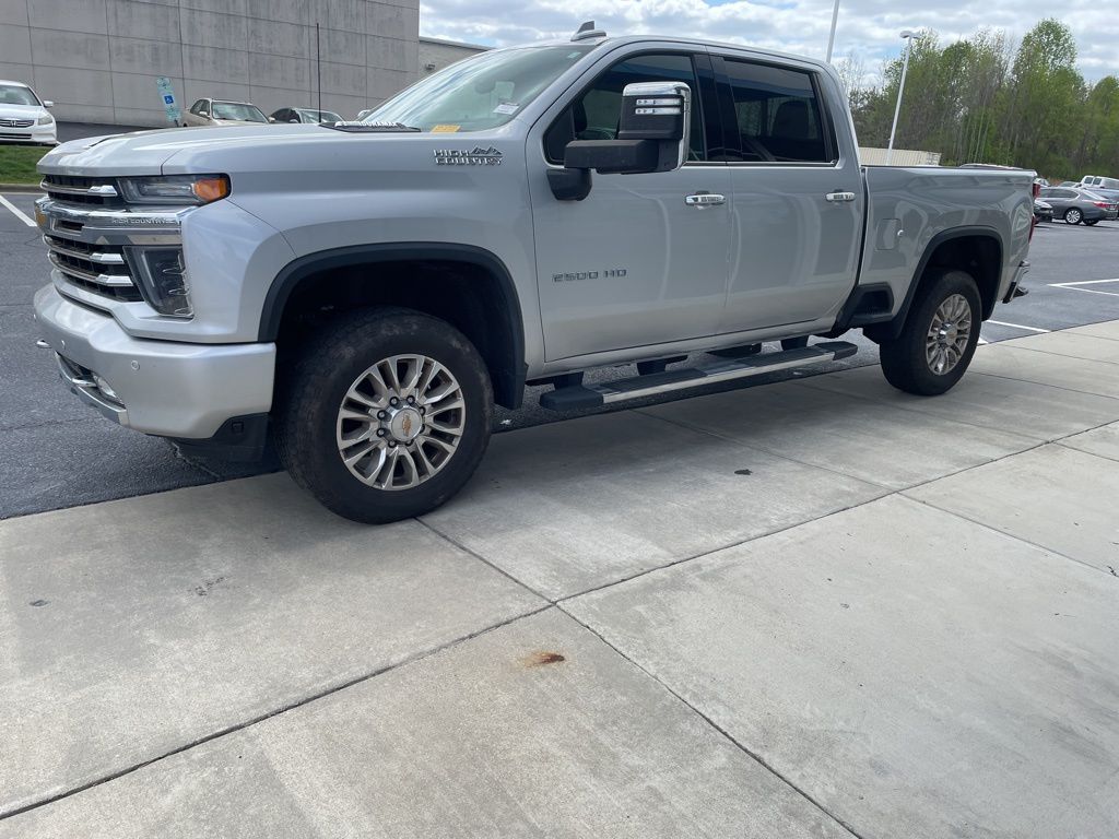 Silver Ice Metallic 2023 Chevrolet Silverado 2500HD High Country Crew Cab 4WD Pickup Truck Four-Wheel Drive Automatic