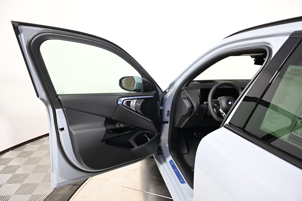 Thumbnail: 2026 BMW X3 - 21