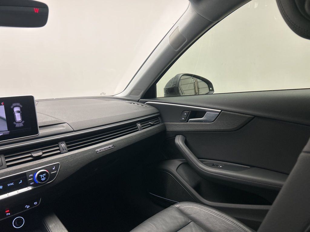 Thumbnail: 2019 Audi A4 - 26