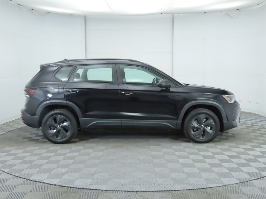 Thumbnail: 2025 Volkswagen Taos - 5