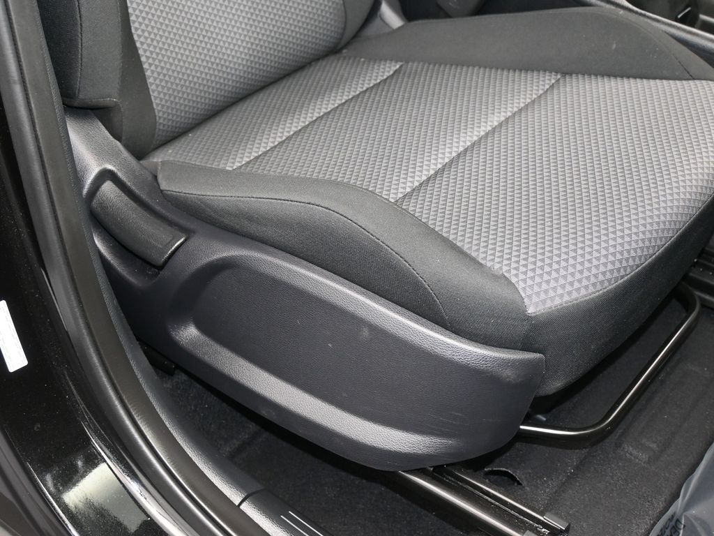 Used 2023 Fusion Black Kia LX image 36