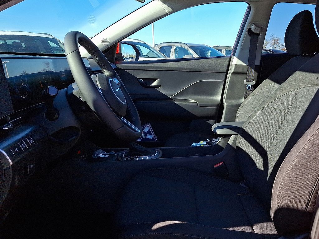 2025 Hyundai Kona SEL 7
