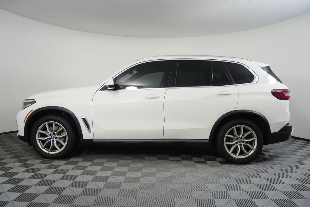 Thumbnail: 2023 BMW X5 - 6