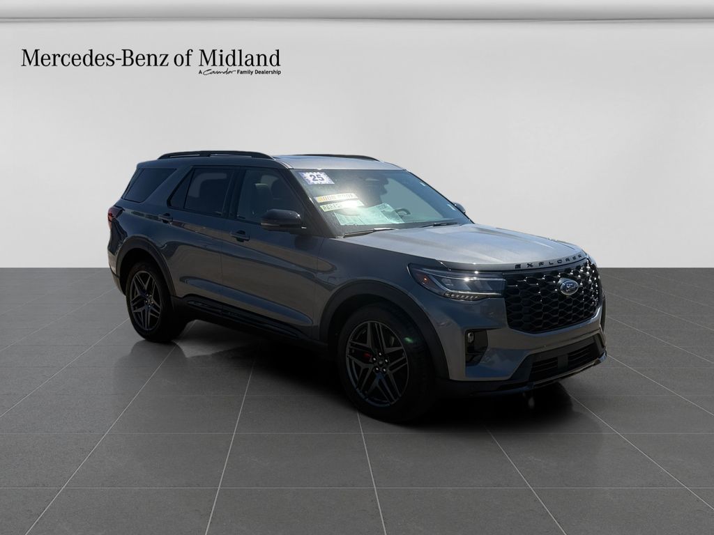 2025 Ford Explorer ST AWD