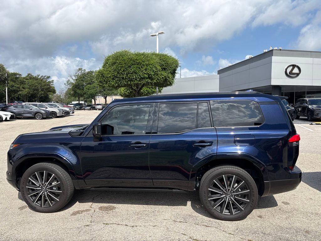 Thumbnail: 2025 Lexus GX - 2