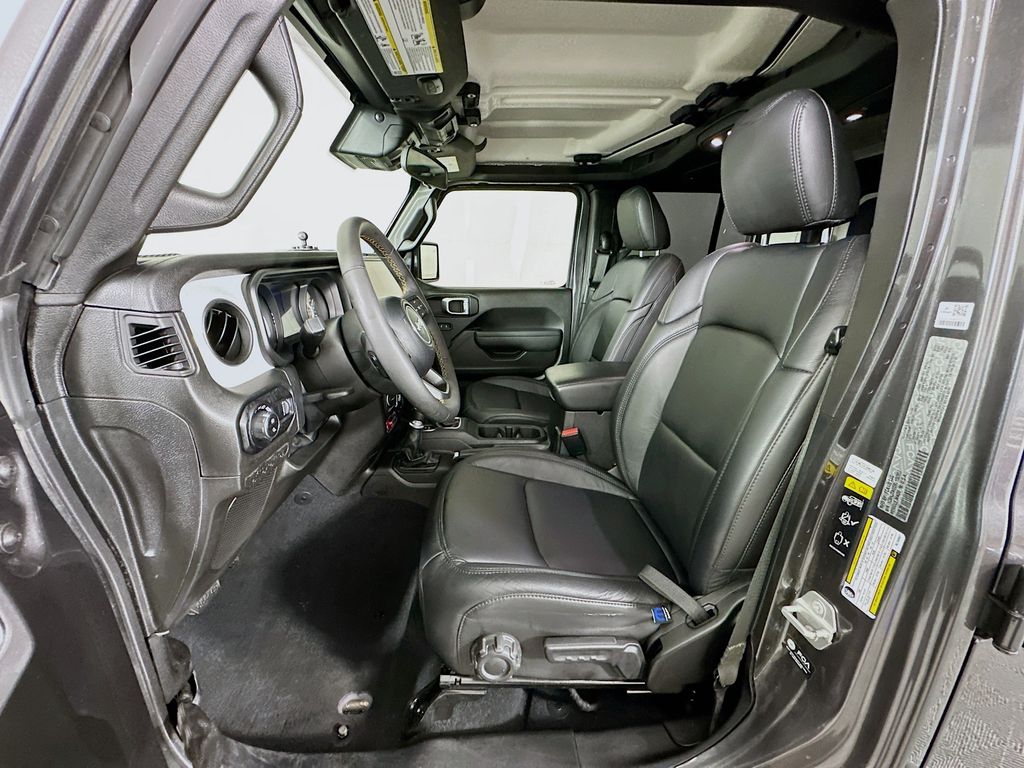 Thumbnail: 2024 Jeep Gladiator - 20