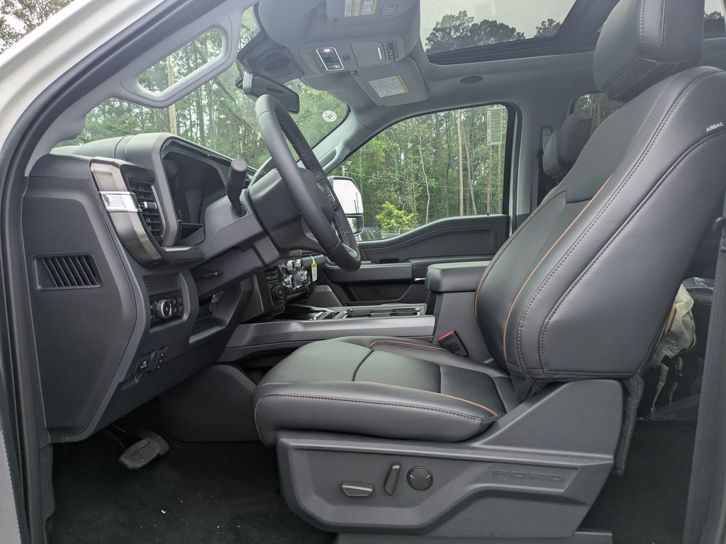 2026 Ford F-350 Super Duty LARIAT