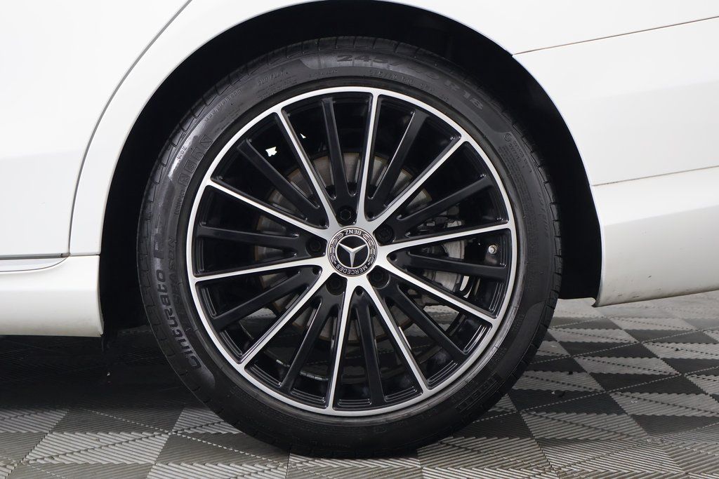 Thumbnail: 2019 Mercedes-Benz C-Class - 16