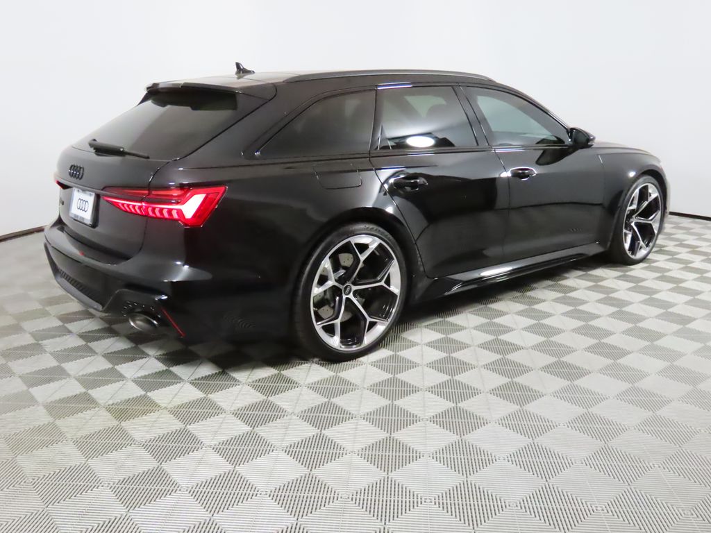 Thumbnail: 2025 Audi RS 6 - 5