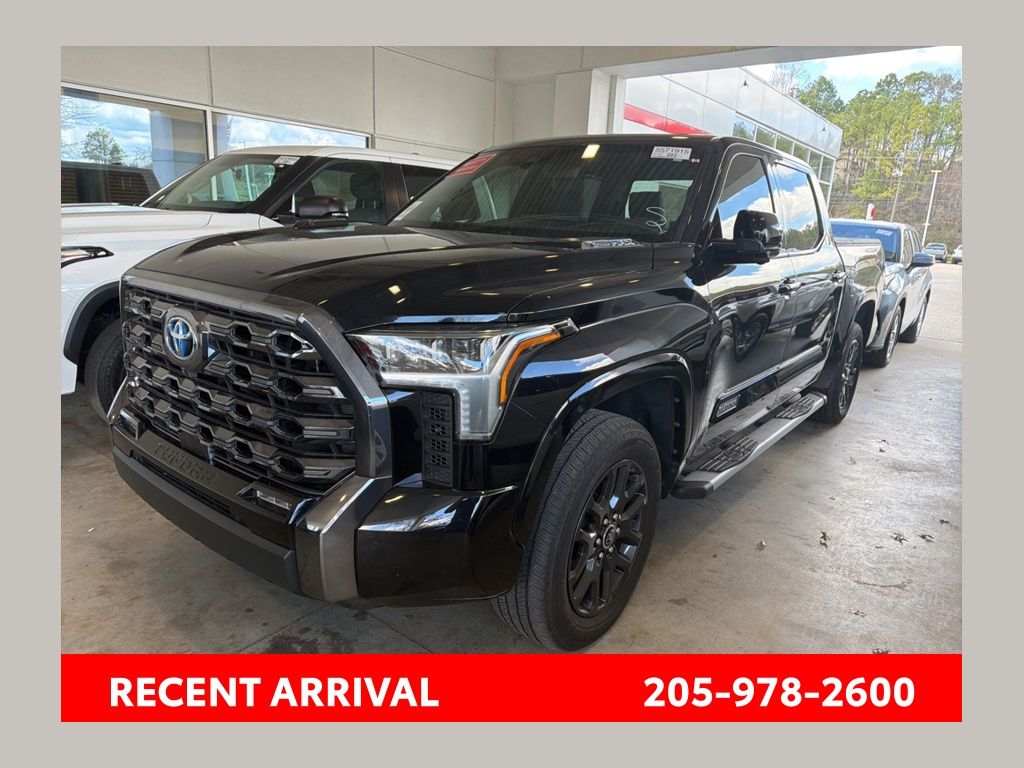 2023 Toyota Tundra Hybrid Platinum HV CrewMax Cab 4WD