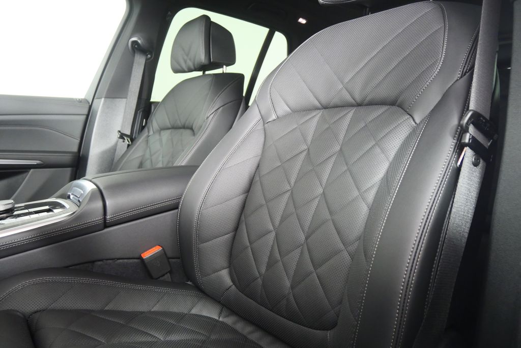 Thumbnail: 2026 BMW X5 - 11